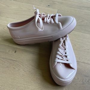 Melissa sneakers size 6